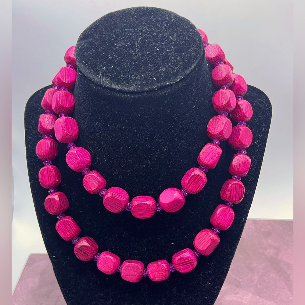 Vintage Square Wood Fuchsia Necklace